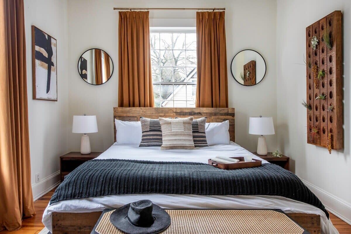 2 slaapkamers, een bureau, wifi, beddengoed