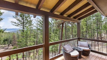 Fishing Cabin | Terrace/patio