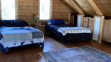 3 bedrooms, iron/ironing board, travel crib, free WiFi