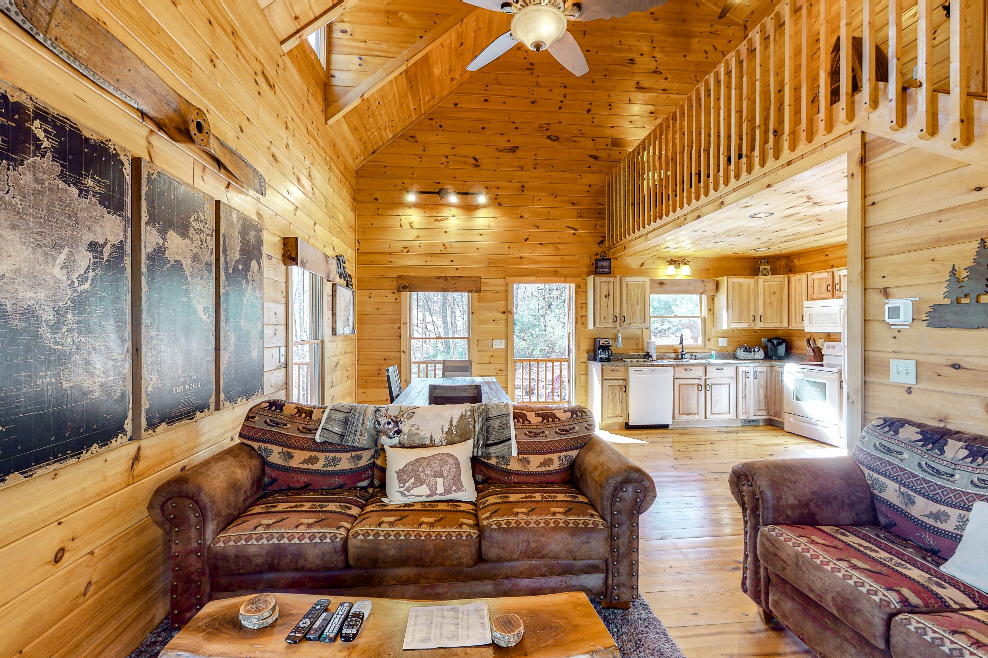 Inviting dog-friendly cabin with hot tub, mountain view, firepit, & W/D