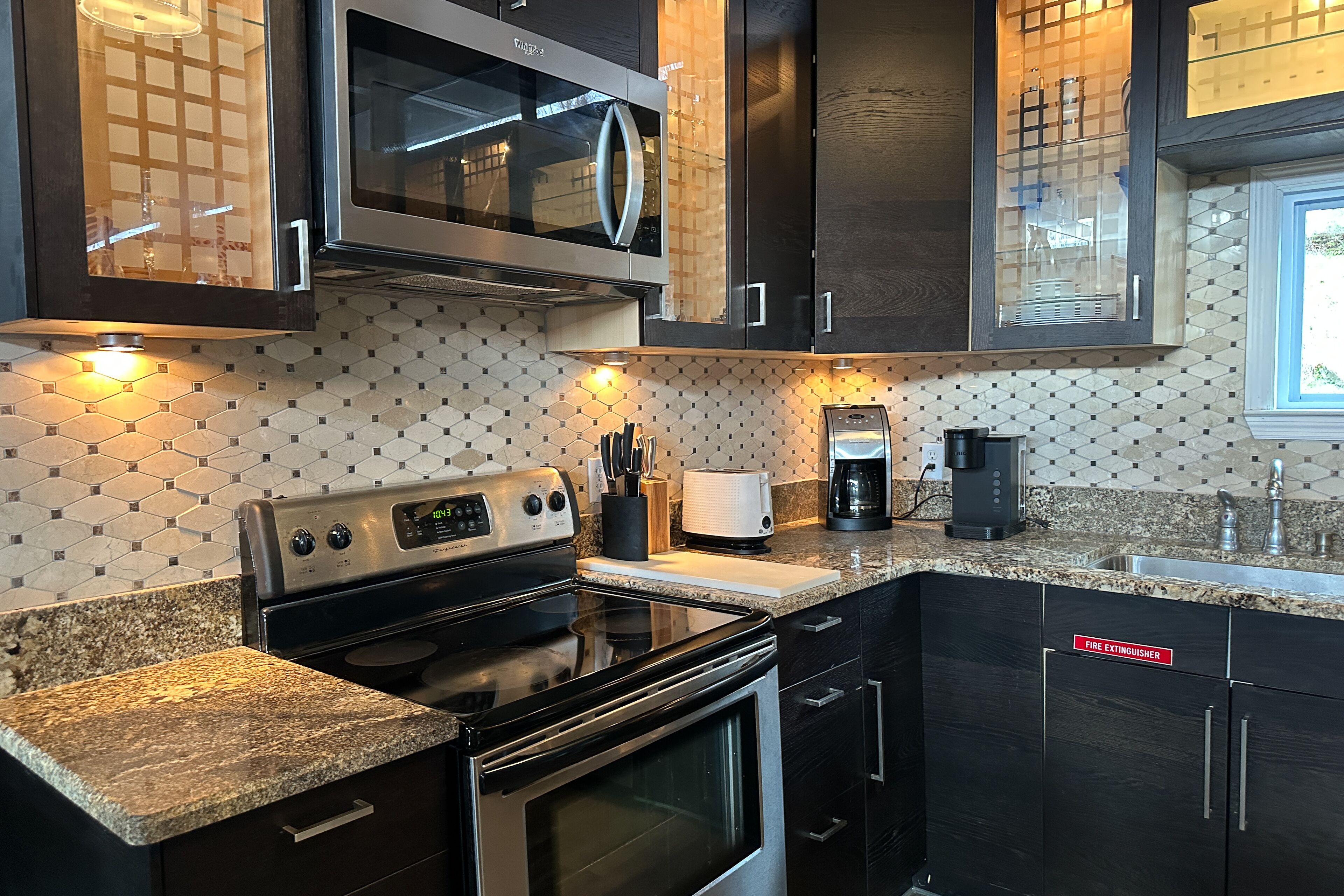 Modern Smoky Mountain escape with private sauna, deck, & amazing views