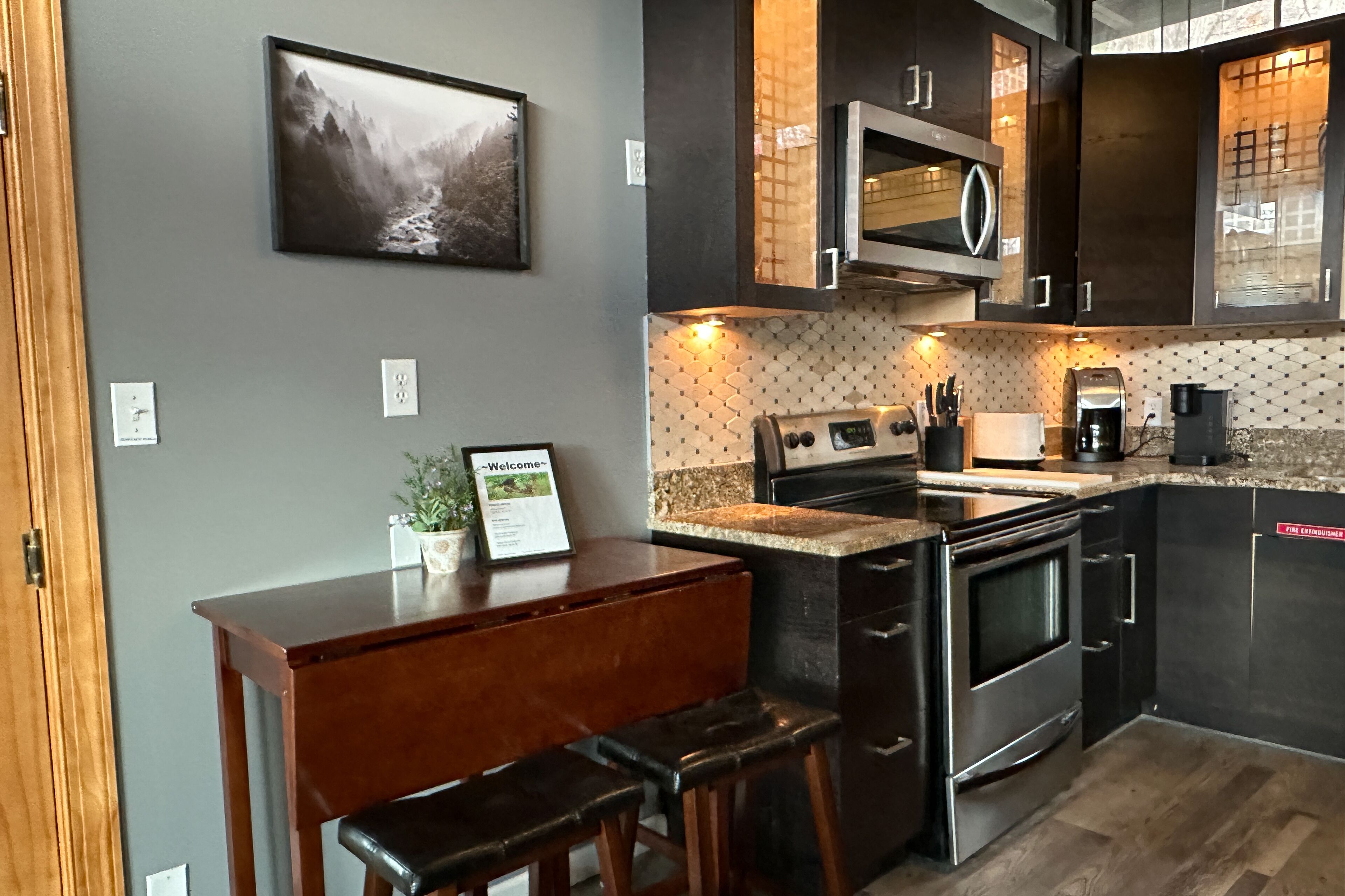 Modern Smoky Mountain escape with private sauna, deck, & amazing views