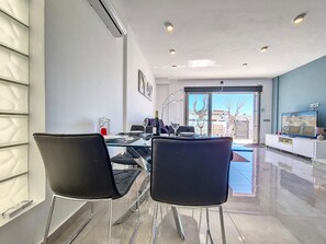 Dining - Villa with pool, close to the beach (Los Alcazares)