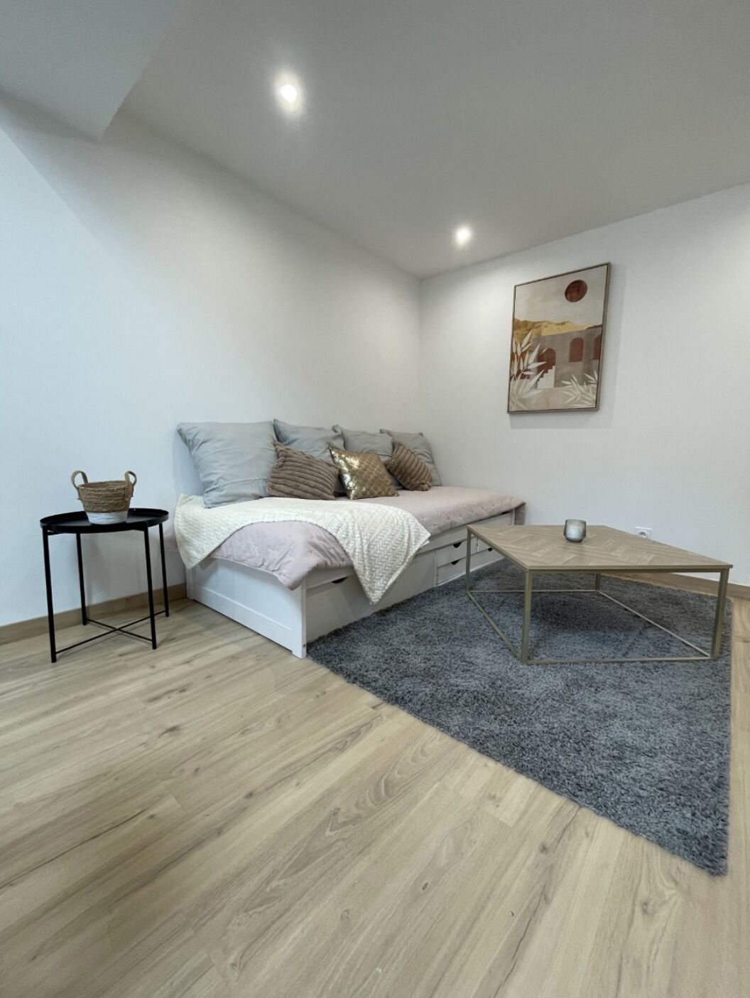 Charming T2, private parking, garden