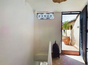 Chambre Quadruple Confort Zaynab | Terrasse/Patio