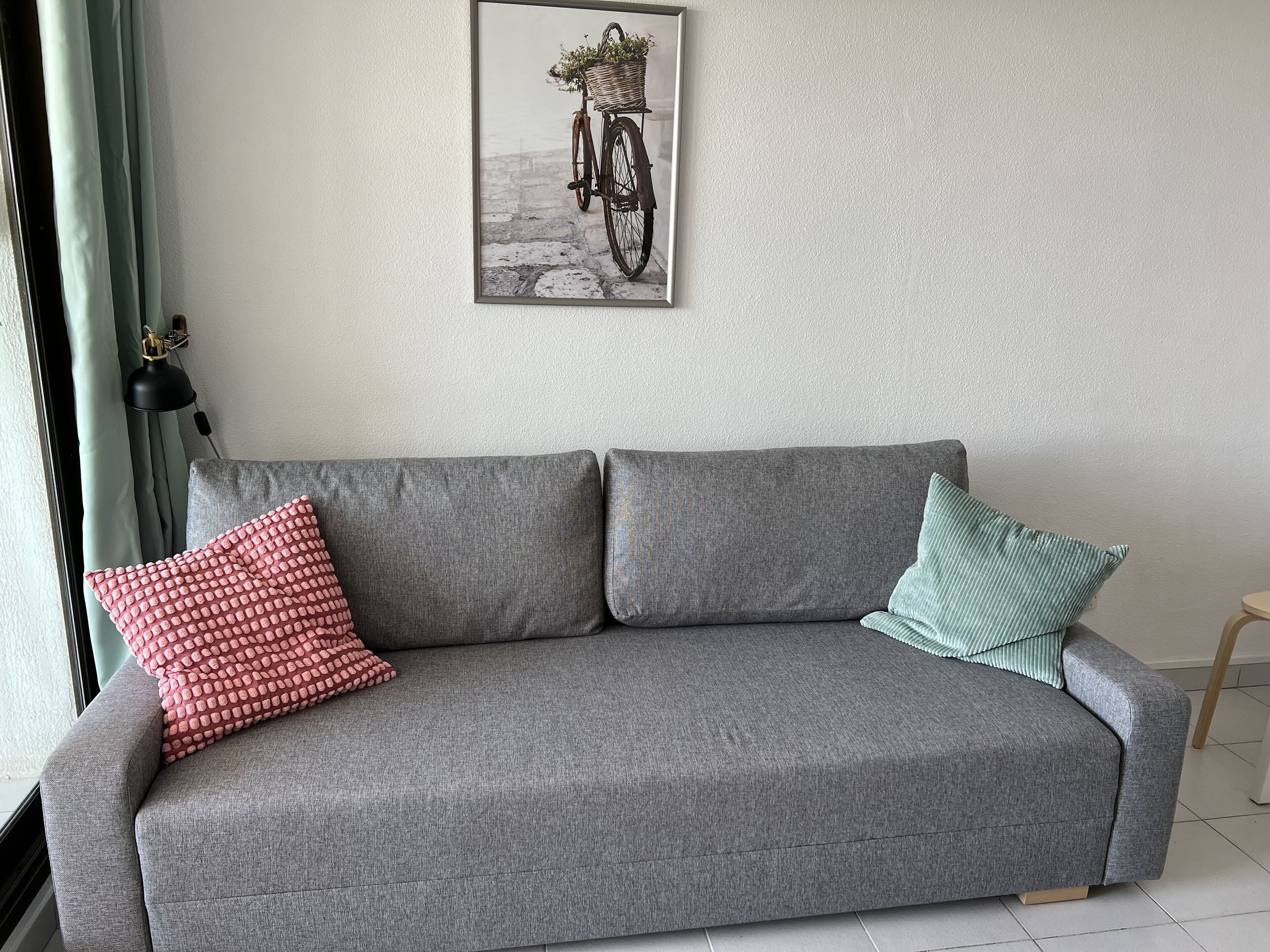 Pool , 150m to beach, seaview