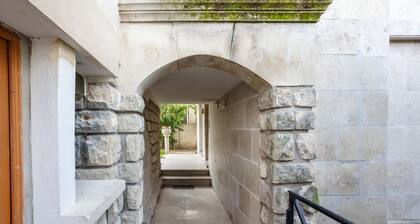 Studio lumineux et élégant