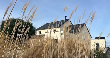 Ideal for families, 5-minute walk from the beach, between Dinard and Saint-Lunaire