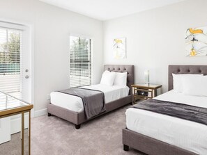 4 habitaciones, tabla de planchar con plancha, wifi y ropa de cama 