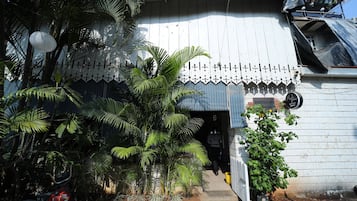 Deluxe Shared Dormitory, Mixed Dorm, Non Smoking | Free WiFi, bed sheets