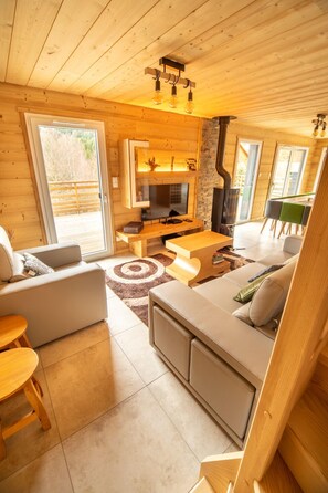 Cheminée, baby-foot