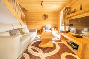 Cheminée, baby-foot