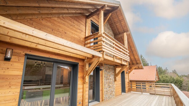 Terrace/patio - Chalet Neuf 14p Avec Jacuzzi, Sauna et Grande Salle de Jeux (Gerbépal)