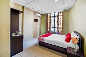 Standard Double Room, 1 Queen Bed