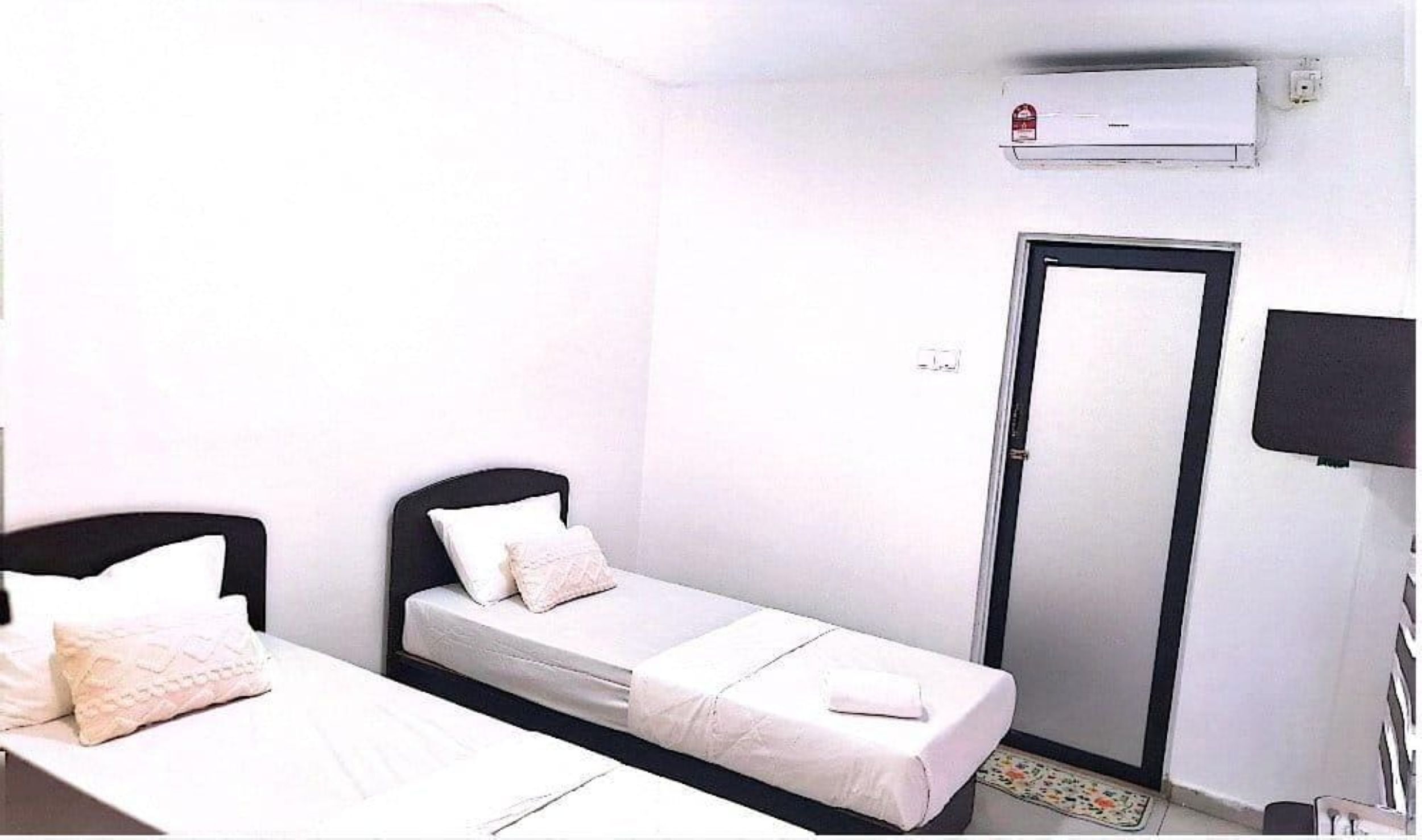 Standard Twin Room | Free WiFi