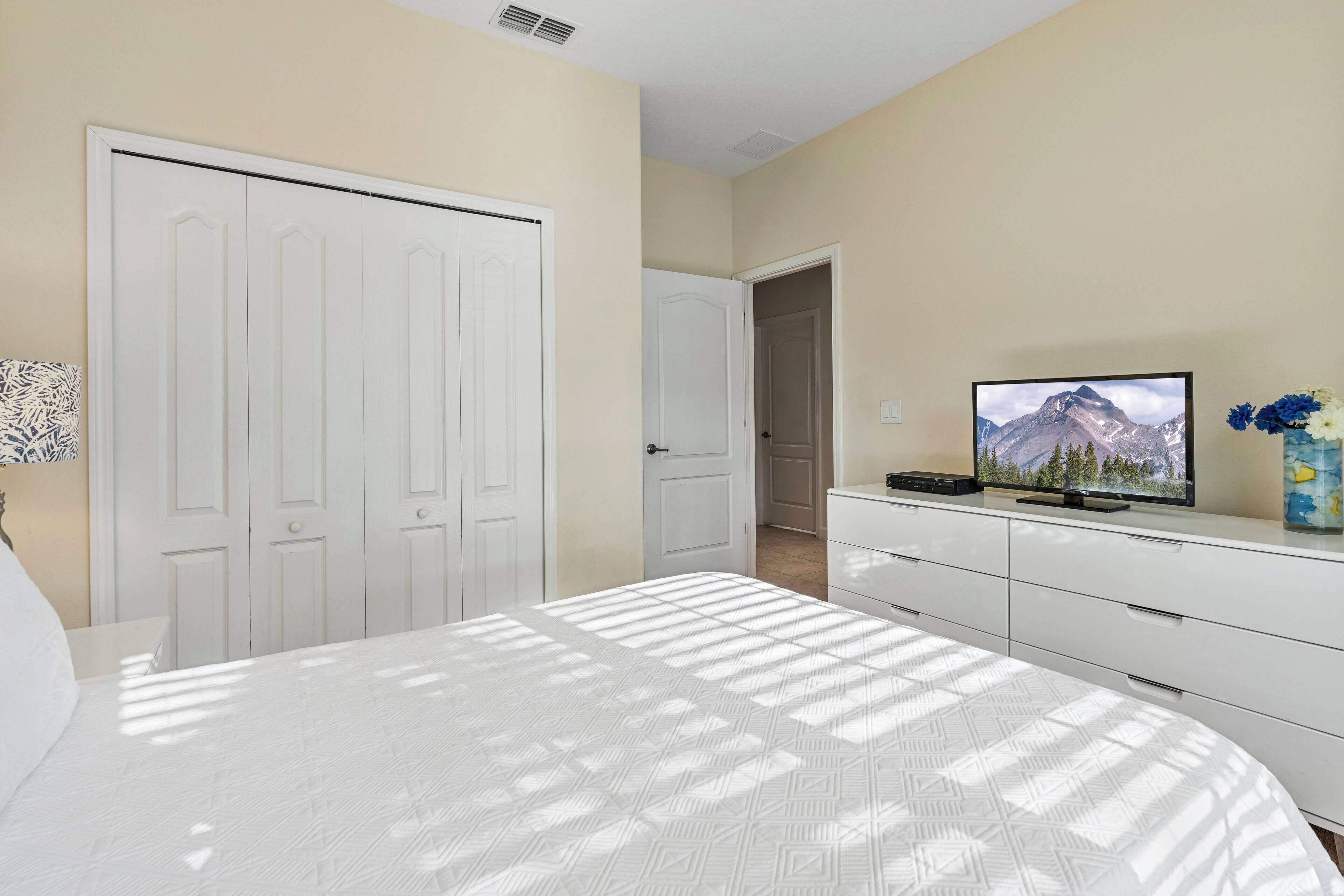 Amazing 5BD and 4BH 6 miles from Disney