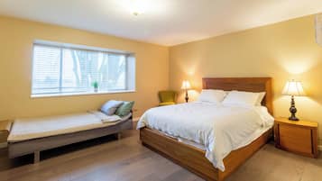 1 bedroom, desk, iron/ironing board, free WiFi