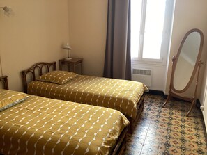 3 bedrooms, free WiFi, bed sheets
