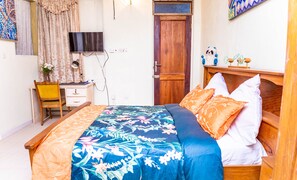 Deluxe Double Room, 1 Bedroom - Art and Leisure-EB Hotel (Sekondi-Takoradi)