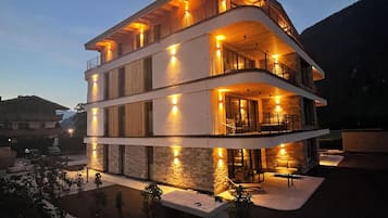 Mặt tiền nơi lưu trú