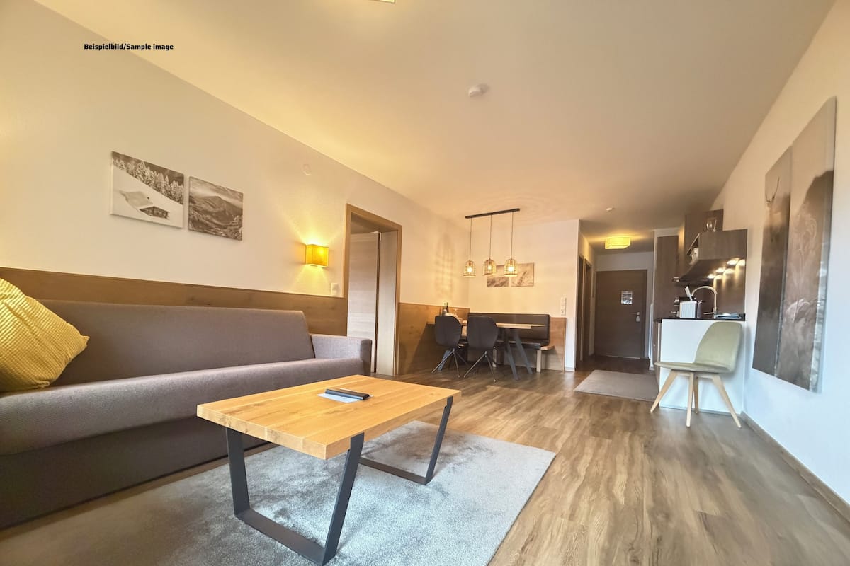 Deluxe Apartment | Blackout curtains, soundproofing, free WiFi, bed sheets