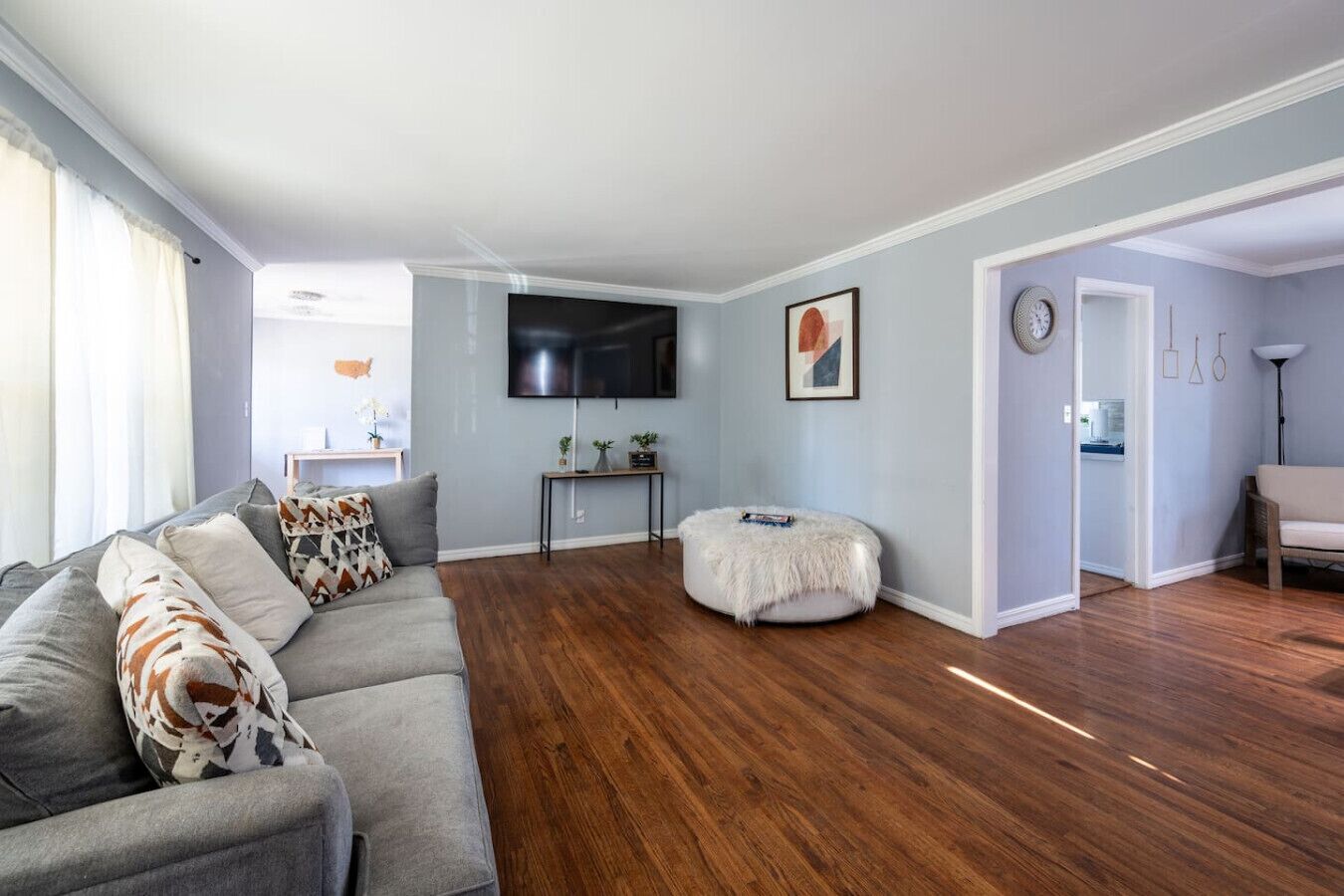 Télévision, cheminée