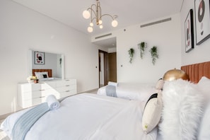 2 bedrooms, in-room safe, iron/ironing board, free WiFi
