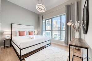 2 bedrooms, in-room safe, iron/ironing board, free WiFi - Elegant 2BR at The Point Dubai Marina by Deluxe Holiday Homes (Dubai)