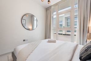 3 bedrooms, in-room safe, iron/ironing board, free WiFi