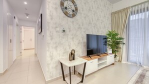 Interior - Exquisite 2BR at Zahra Breeze Dubailand by Deluxe Holiday Homes (Dubai)