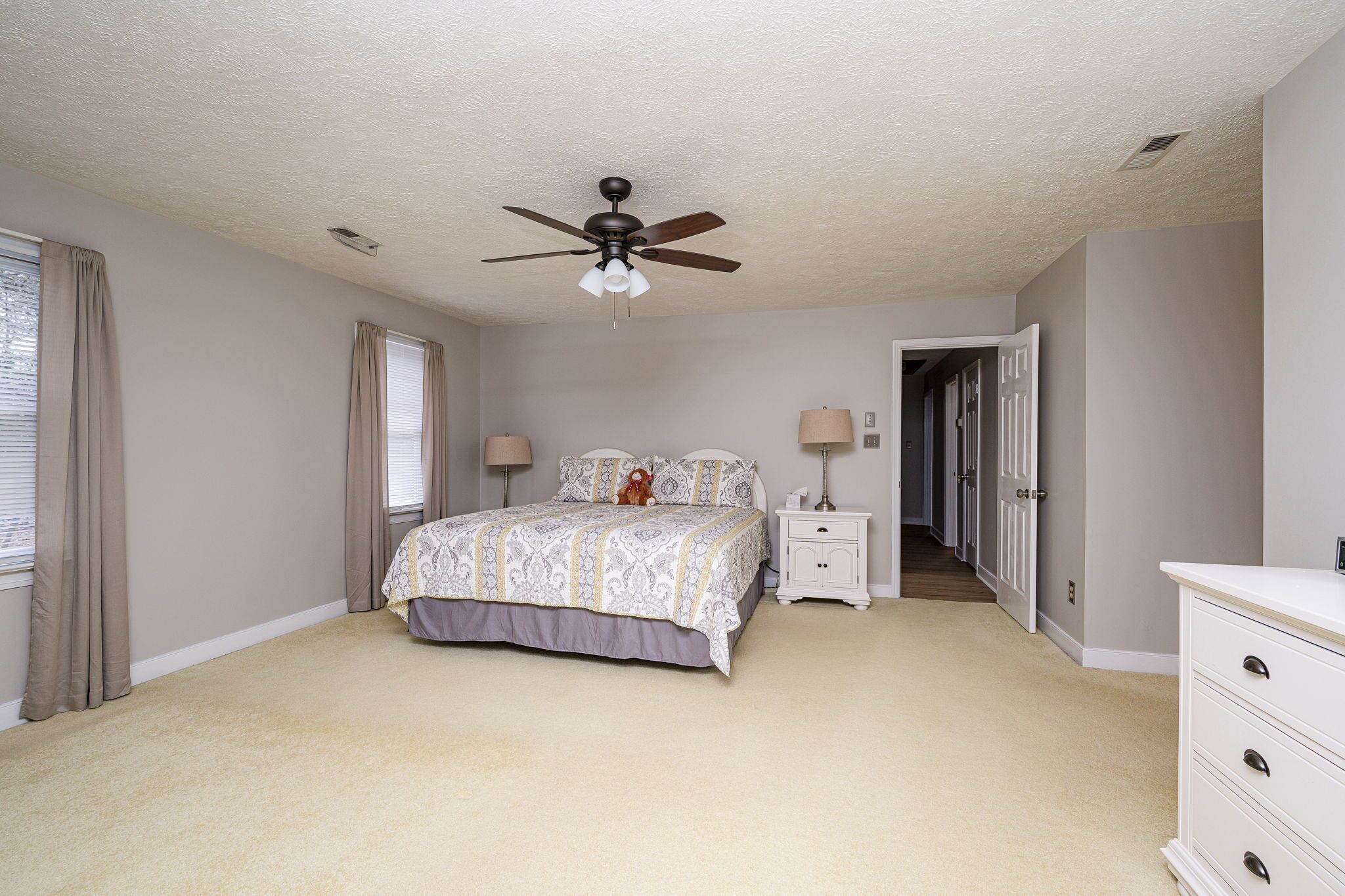 Welcome to King George Manor your family-friendly getaway!