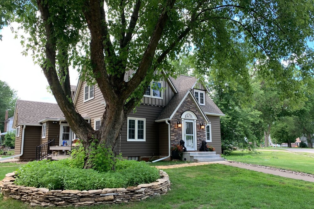 Broadway Guest House