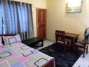 1 Schlafzimmer, WLAN, Bettwäsche