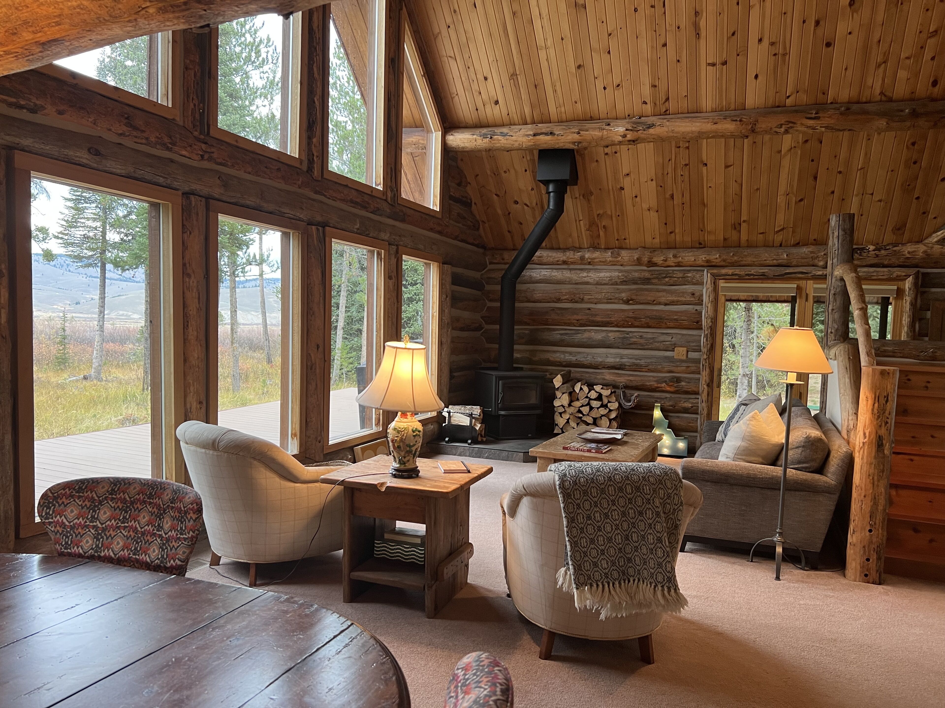 Stanley Mountain Cabin with Views
