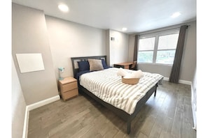 Room - ModernCheerful 3 spacious bedroom2 luxury bathroom (Philadelphia)