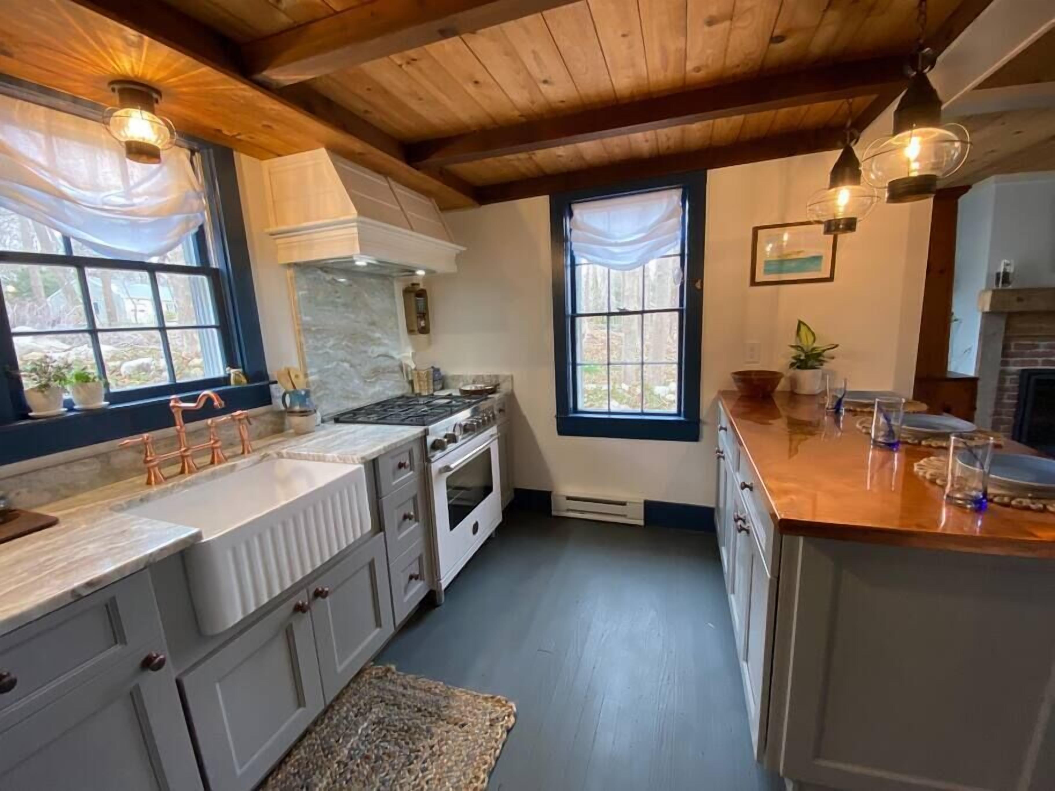 Antique Cape Cod Home in W. Barnstable