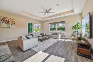 Téléviseur connecté, écran d’ordinateur, imprimante