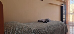 3 bedrooms, iron/ironing board, bed sheets - SUMMER PROMOTION Summer apartment (Viareggio)
