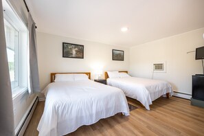 Deluxe Double Room | Free WiFi, bed sheets - Motel 41 (L'Anse)