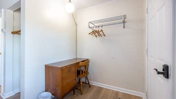 Double Room | Free WiFi, bed sheets