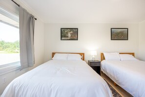Deluxe Double Room | Free WiFi, bed sheets - Motel 41 (L'Anse)