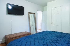 2 Schlafzimmer, Bügeleisen/Bügelbrett, Bettwäsche