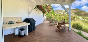 تناول الطعام بالخارج