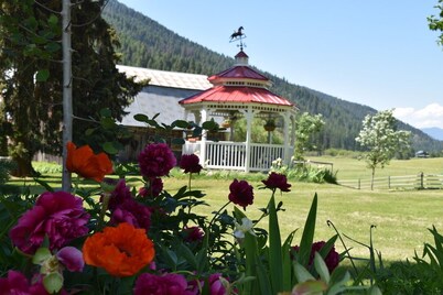 Little Beaver Creek Ranch Four Bedroom Guest House