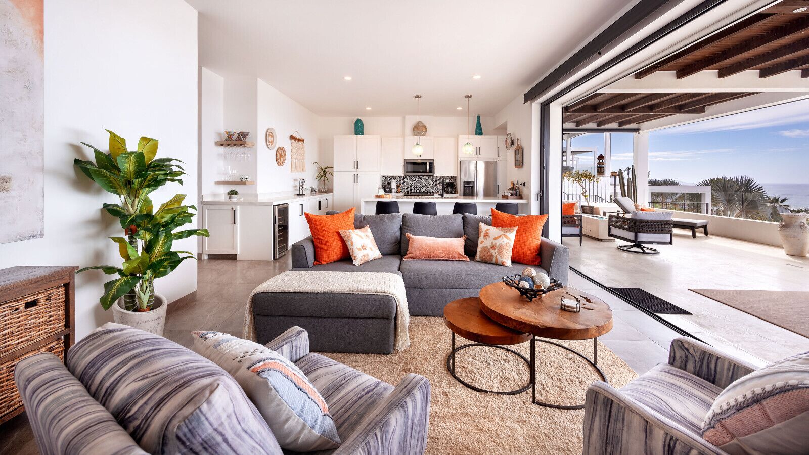 TV, table tennis, stereo