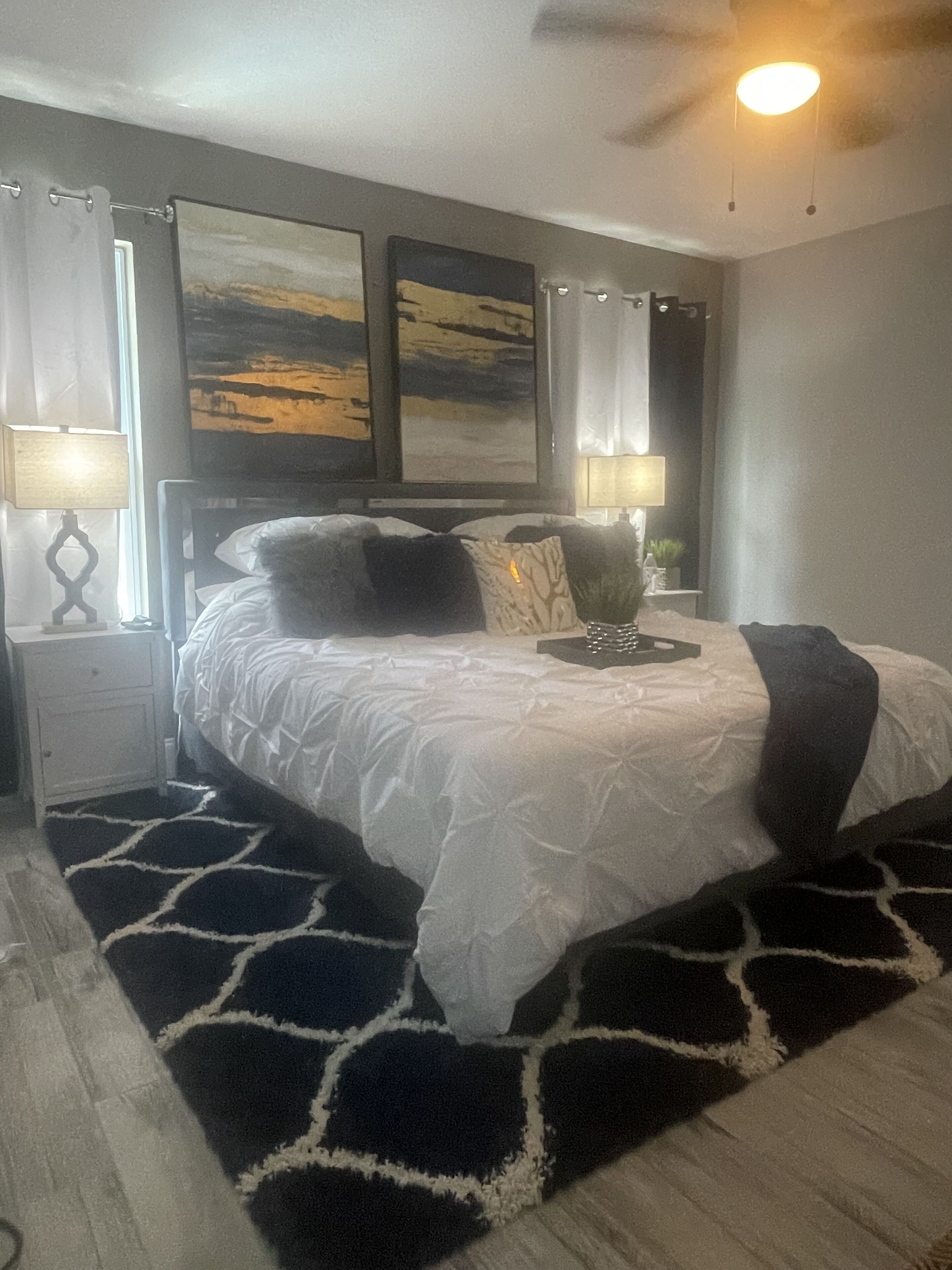 4 bedrooms, desk, iron/ironing board, travel crib