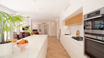 Fridge, microwave, oven, dishwasher