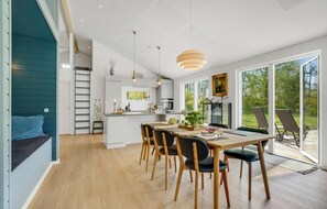 Dining - Stunning home in Fårvang with WiFi (Fårvang)