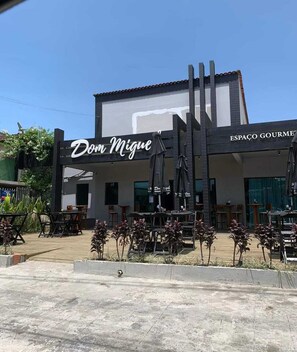 Restauration extérieure