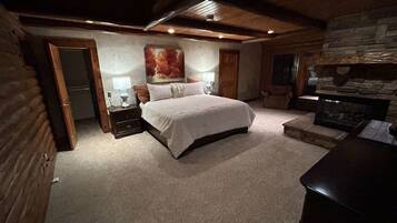 5 Schlafzimmer, Schreibtisch, Bügeleisen/Bügelbrett, kostenloses WLAN